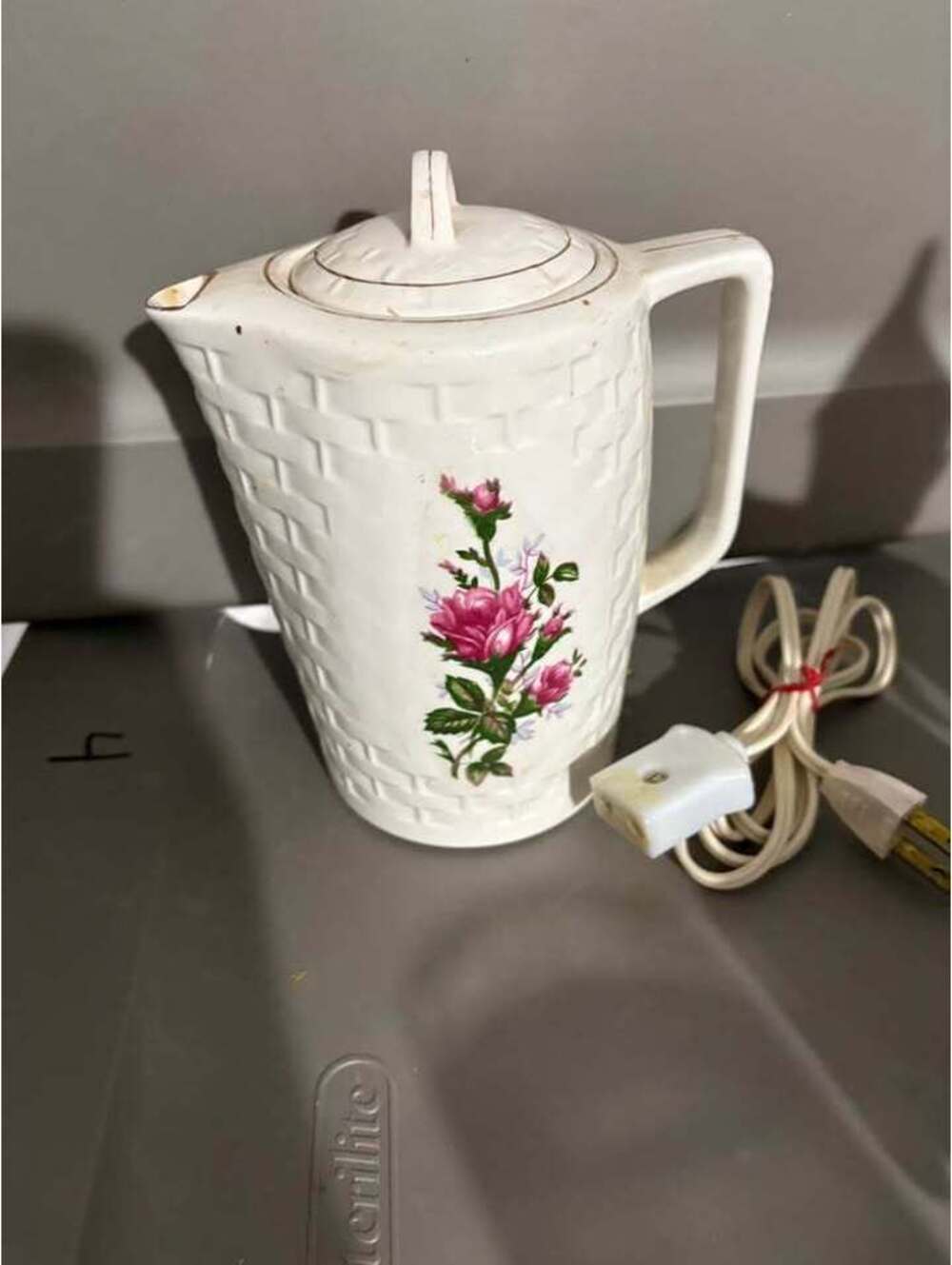 vintage Moss Rose electric coffee pot Japan by Lobeco